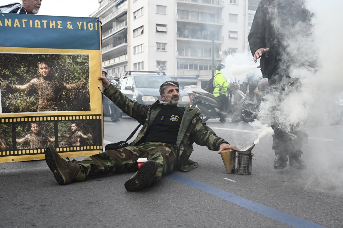 syntagma melissokomoi 220224 (1)