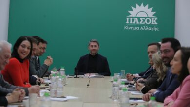 ΠΑΣΟΚ:-Η-λίστα-με-τα-πρόσωπα-που-συνθέτουν-την-Επιτροπή-Ψηφοδελτίων