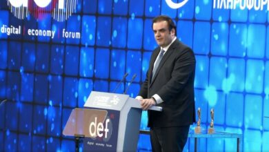 Πιερρακάκης-από-eurogroup:-Να-επανεκτιμήσουμε-τον-διεθνή-ρόλο-του-ευρώ