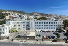 Σύρος:-Καταγγελία-για-προβλήματα-από-εισροή-υδάτων-στο-Νοσοκομείο-του-νησιού