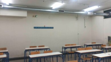 Χαϊδάρι:-Χειροπέδες-σε-μαθητή-που-πήγε-σχολείο-με…-πτυσσόμενο-γκλοπ