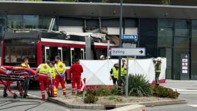 Τραγωδία-στην-Αυστρία:-Τρόλεϊ-εισέβαλε-σε-σουπερμάρκετ-–-Τουλάχιστον-ένας-νεκρός