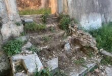 Έκλεψαν-τα-σκαλοπάτια-του-ιστορικού-Αρρεναγωγείου-στο-Βραχάσι-Αγίου-Νικολάου