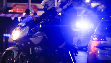 Θεσσαλονίκη:-Άνδρας-κάλεσε-στο-«100»-και-δήλωσε-ότι-ήθελε-να-αυτοκτονήσει-–-Τον-έσωσαν-αστυνομικοί
