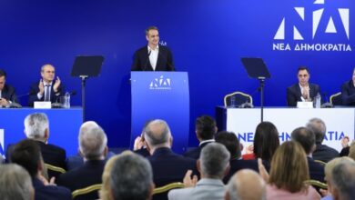 ΝΔ:-Ποια-είναι-τα-μέλη-της-Εκτελεστικής-Γραμματείας,-αλλαγές-στην-κομματική-οργάνωση