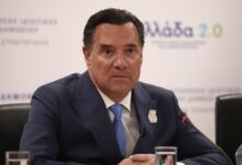 Γεωργιάδης-κατά-Καρχιμάκη-για-τα-σεντόνια-στο-«Αττικόν»:-Δεν-υπάρχουν-ελλείψεις,-έγραψε-ψέματα