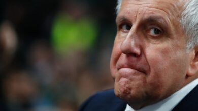 Ο-Ομπράντοβιτς-ξαναέρχεται-Αθήνα-με-την-πράσινη-ferrari-του