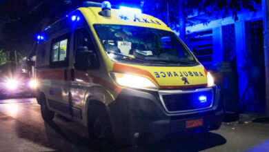 Τραγωδία-στα-Τρίκαλα:-Νεκρός-22χρονος-σε-σφοδρό-τροχαίο,-στη-ΜΕΘ-ο-οδηγός