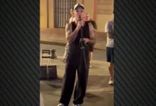 Ο-Ρόμπι-Γουίλιαμς-τραγούδησε-το-«angels»-δίπλα-σε-μουσικό-του-δρόμου-στη-Σεβίλλη,-δείτε-βίντεο