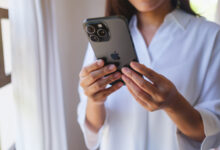 iphone:-Πώς-η-τεχνητή-νοημοσύνη-απειλεί-να-εκτοξεύσει-την-τιμή-του-στα-2.000-δολάρια