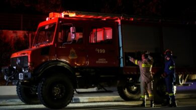 Φωτιά-σε-εγκαταλελειμμένο-στρατόπεδο-στη-Θεσσαλονίκη