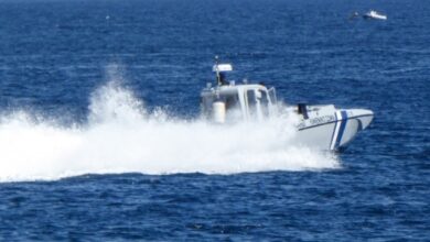 Τραυματίστηκε-40χρονος-kitesurfer-στην-Αντίπαρο-–-Διακομίστηκε-στο-Κέντρο-Υγείας-Πάρου