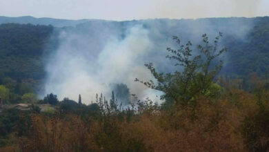 Φωτιά-στο-Τεμπλόνι-της-Κέρκυρας:-112-για-ετοιμότητα,-σηκώθηκαν-7-εναέρια