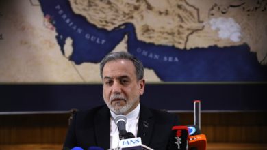 Αραγτσί:-Προτείναμε-σχέδιο 7-σημείων-στις-ΗΠΑ για-να-ανοίξουν-και-πάλι-τα-Στενά-του-Ορμούζ