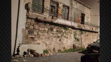 Κατέρρευσε-τμήμα-μπαλκονιού-στην-Κίσσαμο-Χανίων,-ζημιές-σε-αυτοκίνητα